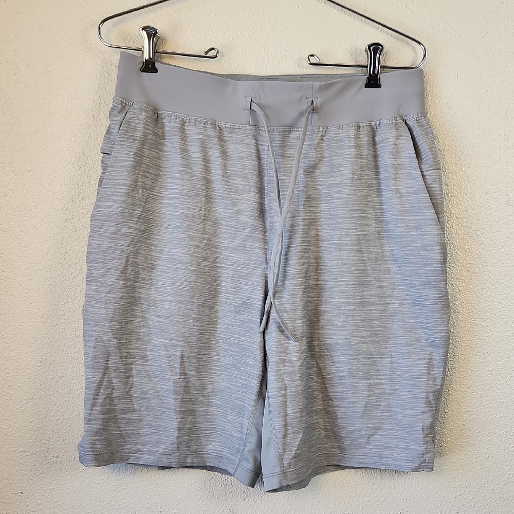 Lululemon T.H.E. Short Linerless 9"Heather Allover Sea Salt Light Cast Size M